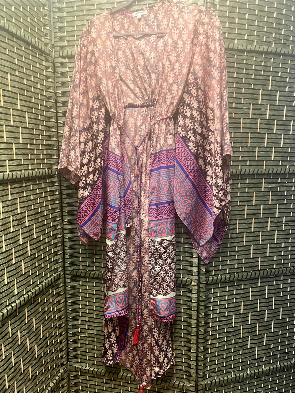 EARTHBOUND Multi-Color Floral Paisley Kimono Boho vibes SIZE S